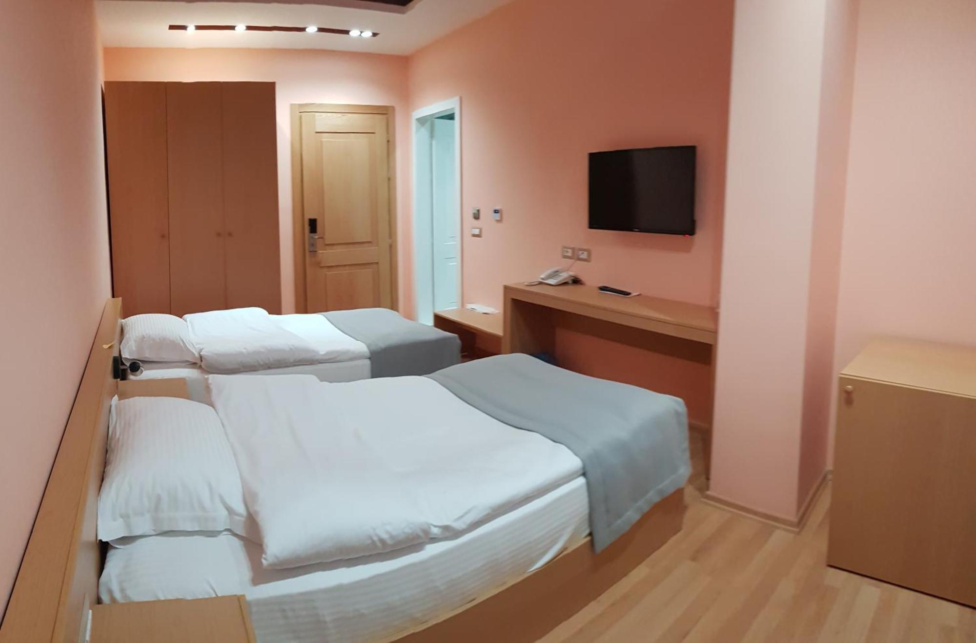 Elite Hotel Pogradec Room photo