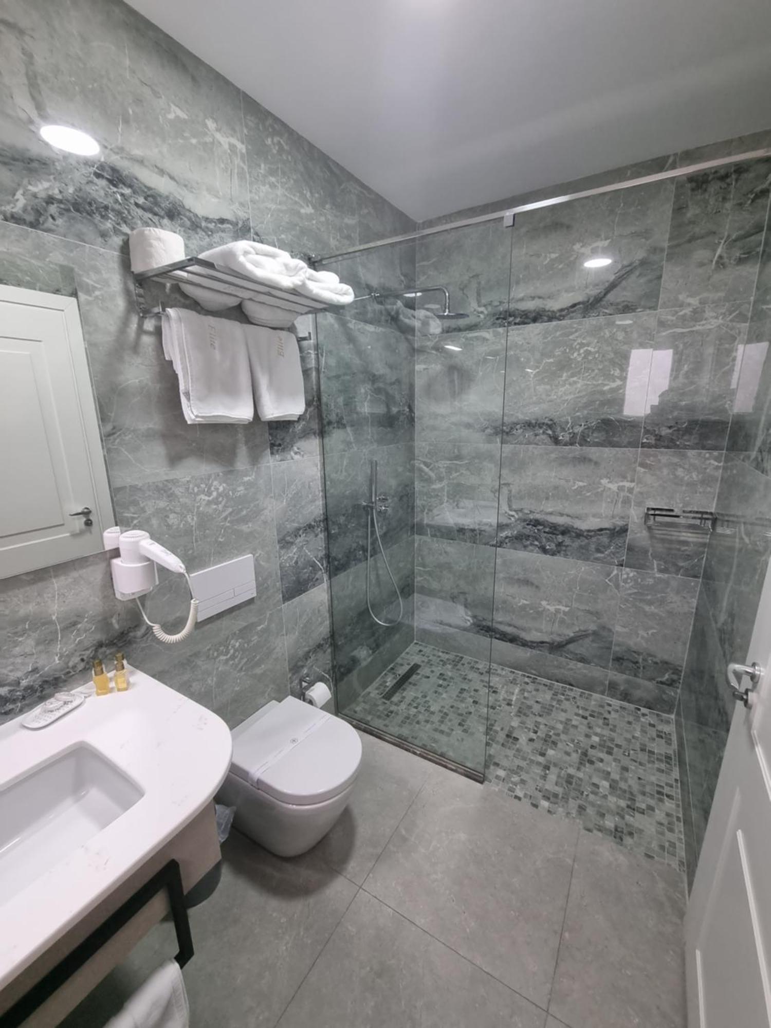 Elite Hotel Pogradec Room photo
