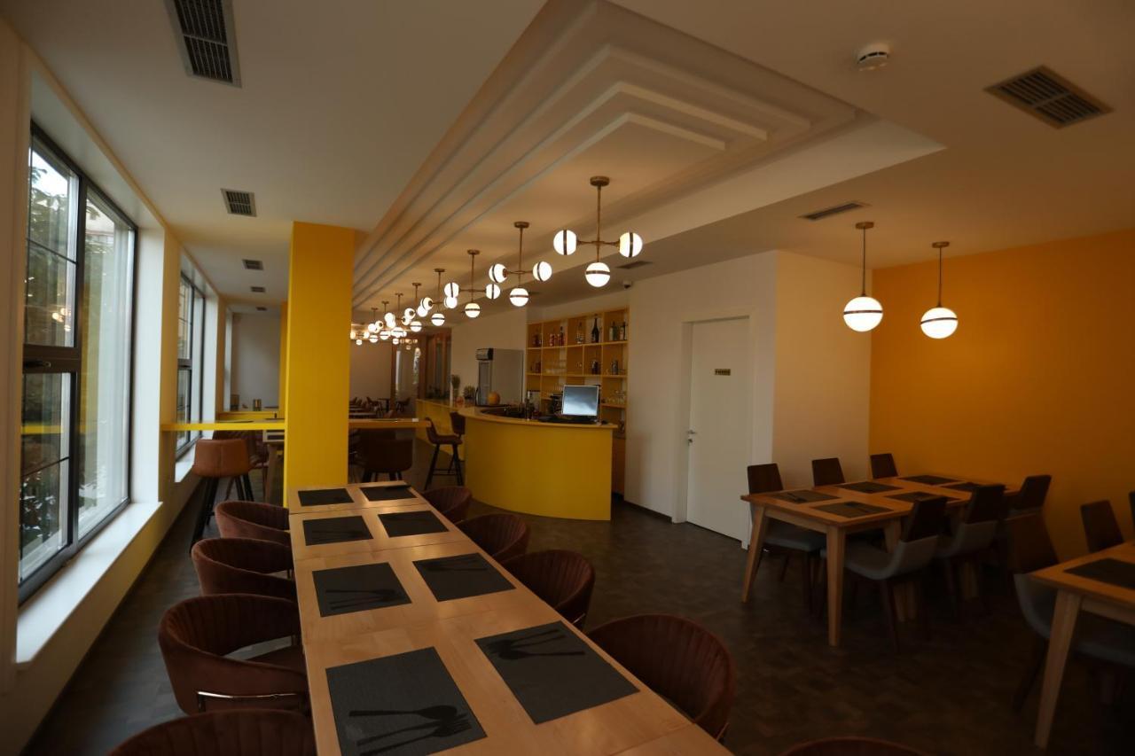 Elite Hotel Pogradec Exterior photo