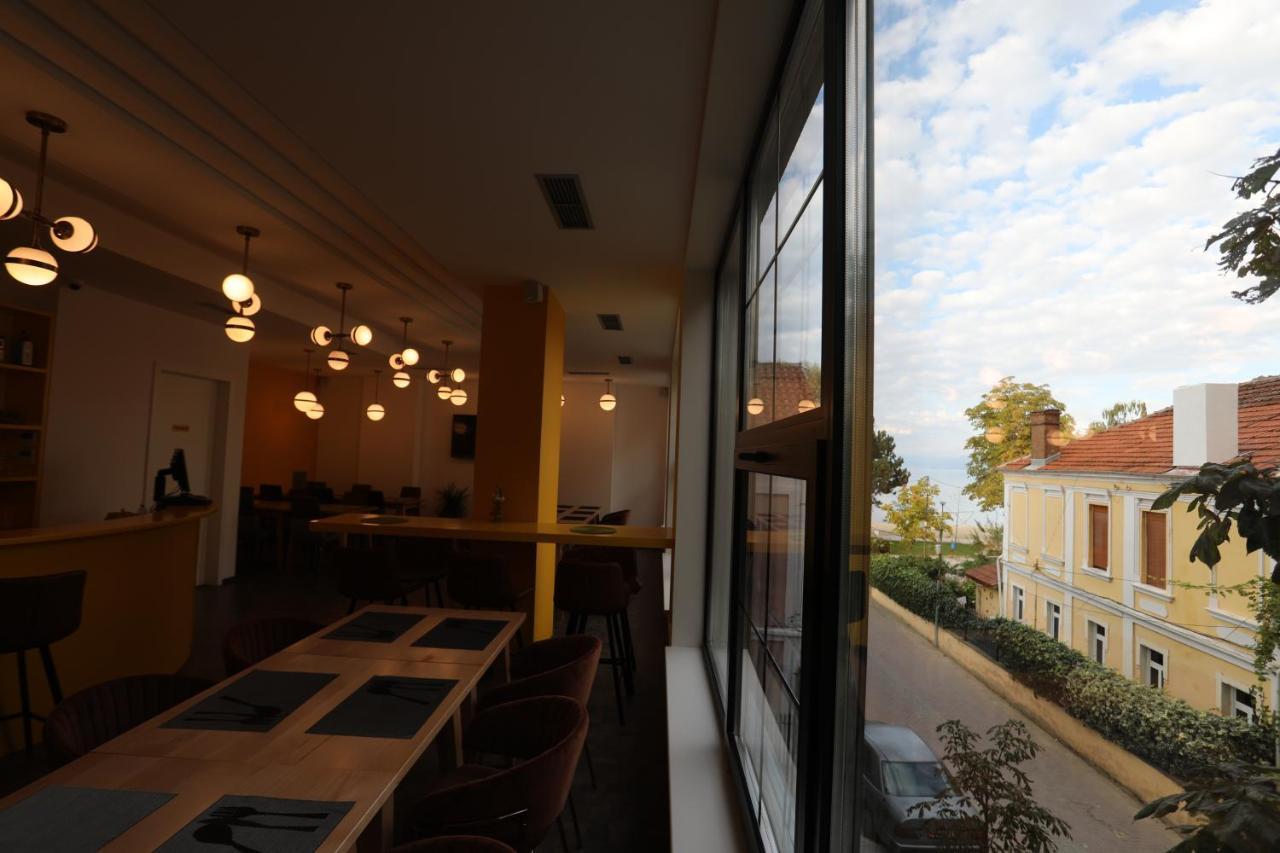 Elite Hotel Pogradec Exterior photo