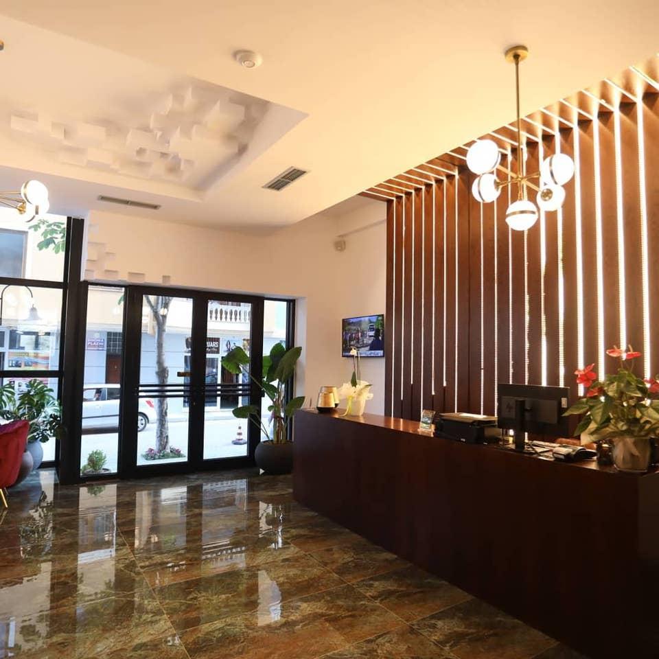 Elite Hotel Pogradec Exterior photo